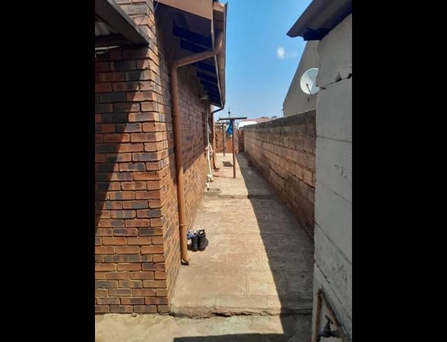 3 BEDROOM HOUSE FOR SALE IN TOKOZA